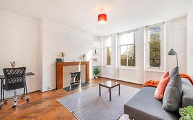 Urban Oasis - One Bedroom Central London Apartment